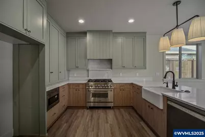 7532 Lennox Ln NE, Keizer, OR 97303 - Photo 9