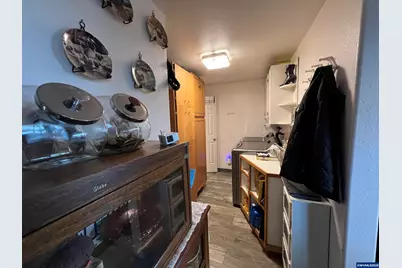 1590 W 2nd St, Halsey, OR 97348 - Photo 17