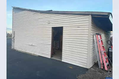 1590 W 2nd St, Halsey, OR 97348 - Photo 35