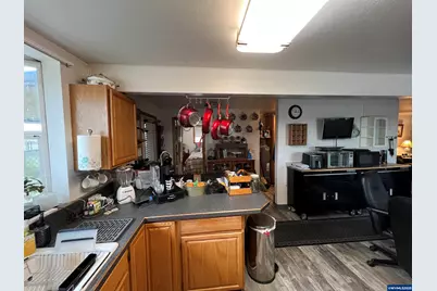 1590 W 2nd St, Halsey, OR 97348 - Photo 7