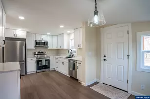 705 Tangent St, Lebanon, OR 97355 - Photo 7