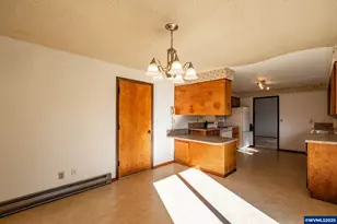 951 Dogwood St, Sweet Home, OR 97386 - Photo 5