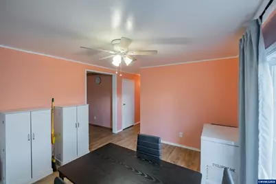 4882 NE Lancaster Dr #124, Salem, OR 97305 - Photo 15