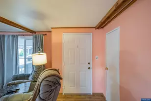 4882 NE Lancaster Dr, Salem, OR 97305 - Photo 7