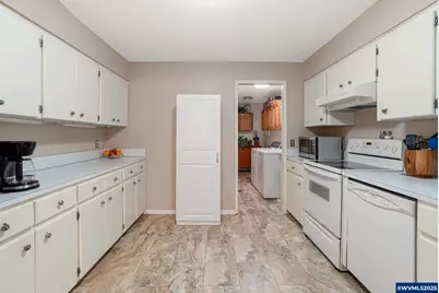 825 Walnut St SW, Albany, OR 97321 - Photo 15