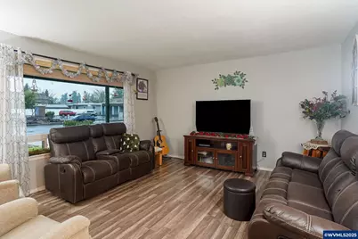 825 Walnut St SW, Albany, OR 97321 - Photo 7