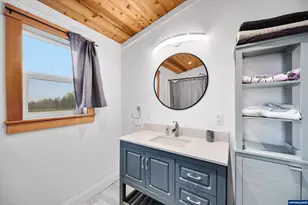 352 NE Polk Station Rd, Dallas, OR 97338 - Photo 21