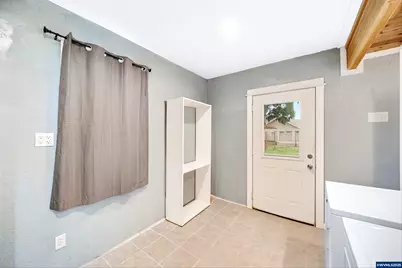 352 NE Polk Station Rd, Dallas, OR 97338 - Photo 17