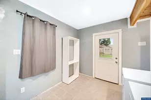 352 NE Polk Station Rd, Dallas, OR 97338 - Photo 17