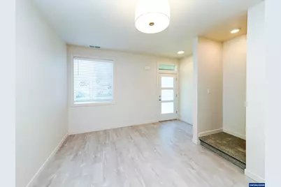 3857-3861 Village Center Dr SE, Salem, OR 97302 - Photo 3