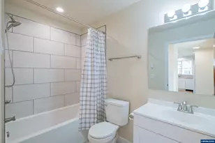 3392 Sunnyview Rd NE, Salem, OR 97301 - Photo 41