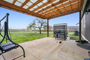 2690 Stoltz Hill Rd, Lebanon, OR 97355 - Photo 19