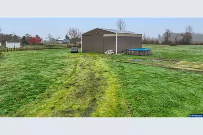 2690 Stoltz Hill Rd, Lebanon, OR 97355 - Photo 3