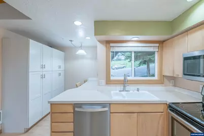 292 Stoneway Dr NW, Salem, OR 97304 - Photo 15