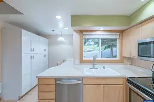 292 Stoneway Dr NW, Salem, OR 97304 - Photo 15