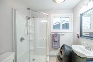 292 Stoneway Dr NW, Salem, OR 97304 - Photo 21