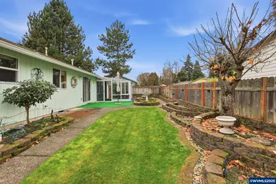 19235 SW Durell Ct, Beaverton, OR 97003 - Photo 39