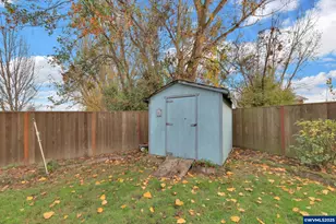 645 Riley Way Way, Harrisburg, OR 97446 - Photo 35