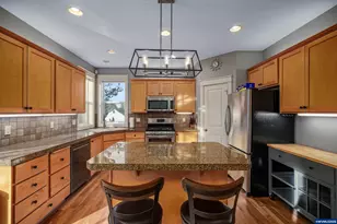 5829 Montevallo St SE, Salem, OR 97306 - Photo 15