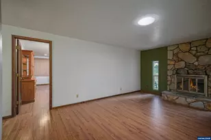 7009 Nottingham Dr NE, Keizer, OR 97303 - Photo 9