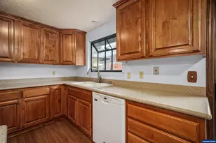 7009 Nottingham Dr NE, Keizer, OR 97303 - Photo 17