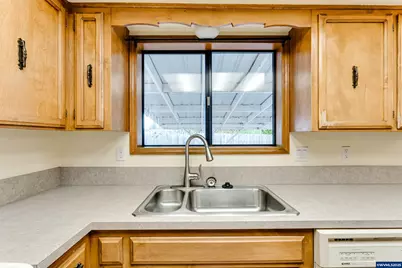 4826 Chestnut Ct SE, Albany, OR 97322 - Photo 7