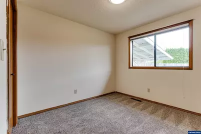 4826 Chestnut Ct SE, Albany, OR 97322 - Photo 13