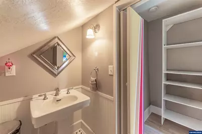 745 16th St NE, Salem, OR 97301 - Photo 27