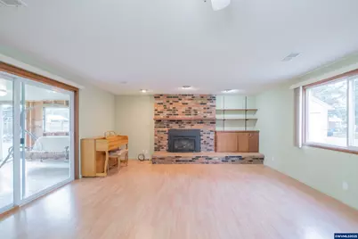 1110 Cascade Dr, Lebanon, OR 97355 - Photo 13