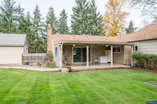 1110 Cascade Dr, Lebanon, OR 97355 - Photo 39