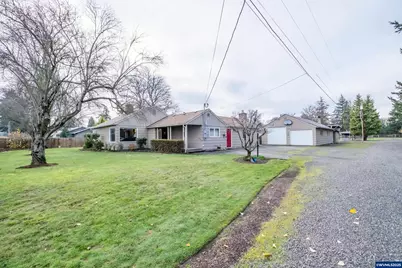 1110 Cascade Dr, Lebanon, OR 97355 - Photo 3