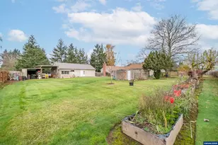 1110 Cascade Dr, Lebanon, OR 97355 - Photo 33