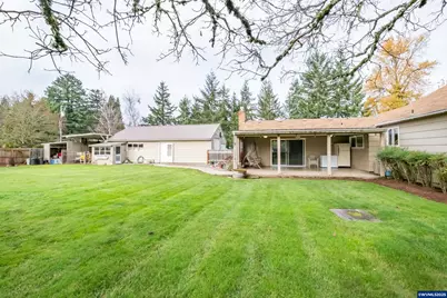 1110 Cascade Dr, Lebanon, OR 97355 - Photo 37