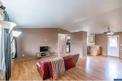 1940 17th Av SE, Albany, OR 97322 - Photo 3