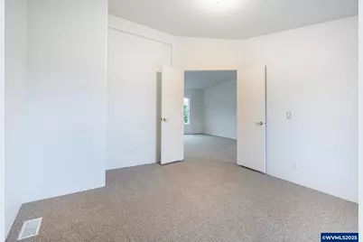 3415 Lake Vanessa Cir NW, Salem, OR 97304 - Photo 17