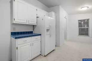 3415 Lake Vanessa Cir NW, Salem, OR 97304 - Photo 11