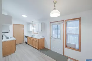 461 Violet St, Lebanon, OR 97355 - Photo 7