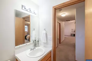 461 Violet St, Lebanon, OR 97355 - Photo 19