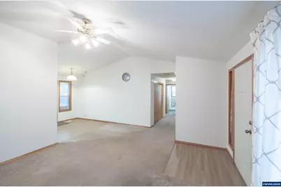 461 Violet St, Lebanon, OR 97355 - Photo 5