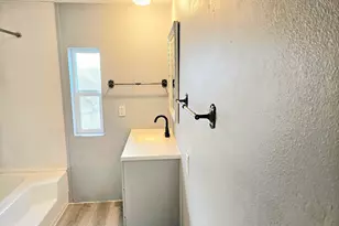 612 N Cascade (#25) Dr, Woodburn, OR 97071 - Photo 15