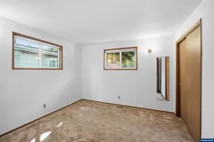 840 Clarmount St NW, Salem, OR 97304 - Photo 29
