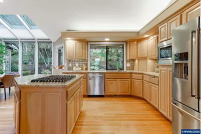 3060 Camellia Dr S, Salem, OR 97302 - Photo 17