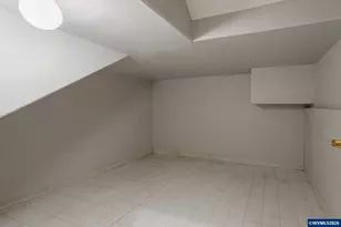 3060 Camellia Dr S, Salem, OR 97302 - Photo 41