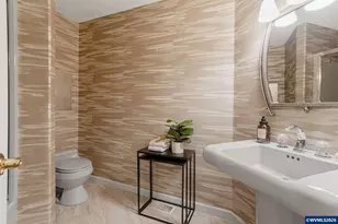 3060 Camellia Dr S, Salem, OR 97302 - Photo 37