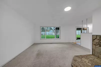 654 NW Bryant Ct, Dallas, OR 97338 - Photo 19