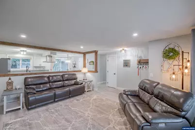 1394 Hayward St S, Salem, OR 97306 - Photo 9