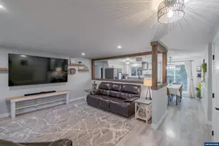 1394 Hayward St S, Salem, OR 97306 - Photo 11