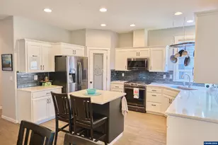 5756 Yvonne Ct SE, Salem, OR 97306 - Photo 15