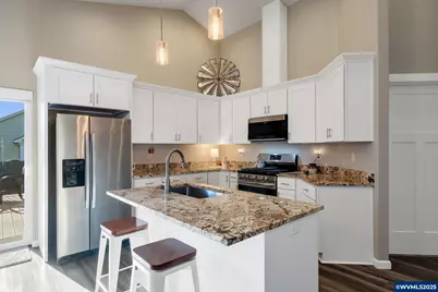 2127 SE Academy St, Dallas, OR 97338 - Photo 7