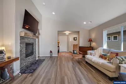 2127 SE Academy St, Dallas, OR 97338 - Photo 5